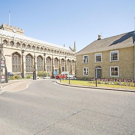 Crownplace Bury St. Edmunds Exterior photo